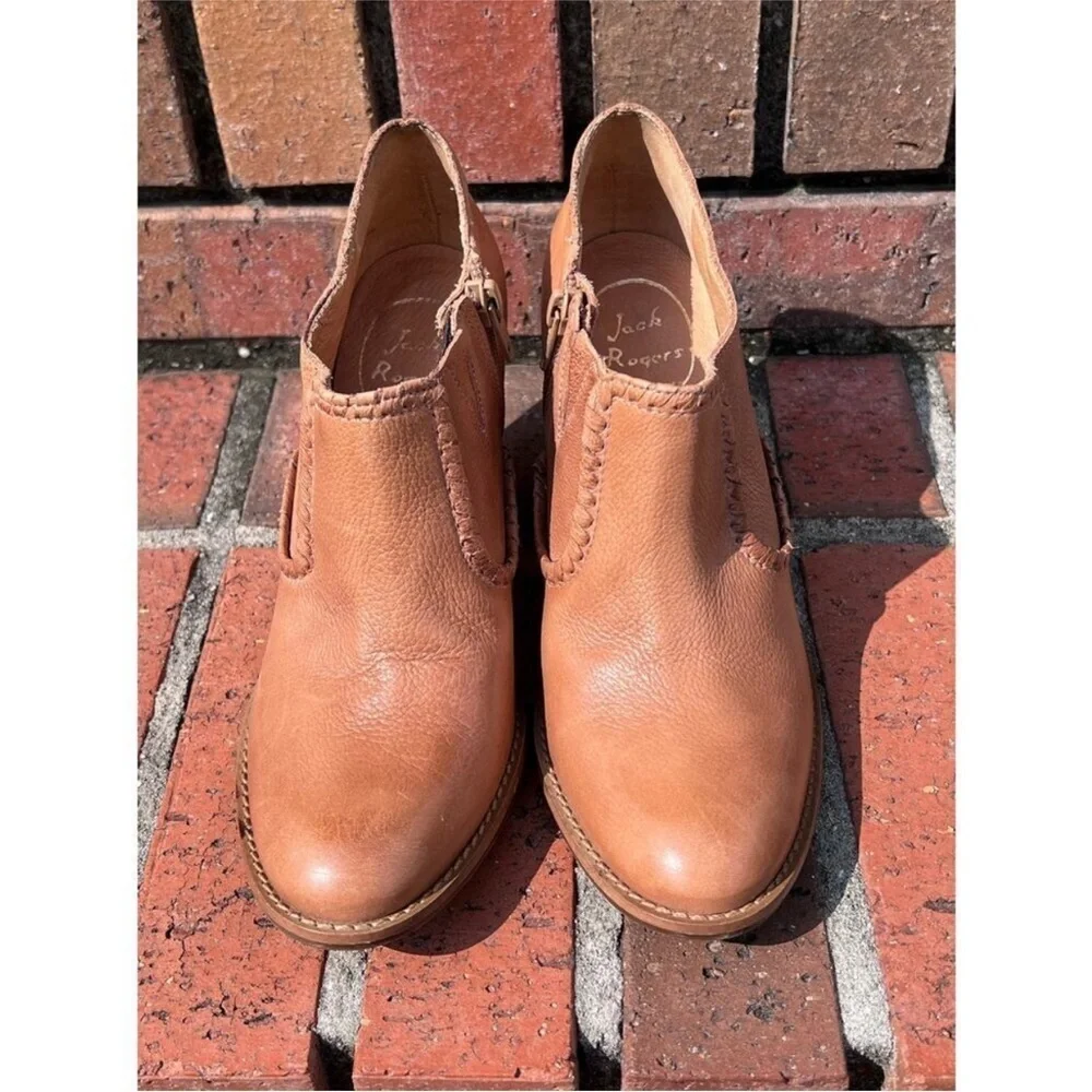 JACK ROGERS leather Kyle pull on boots/booties size 6 1/2